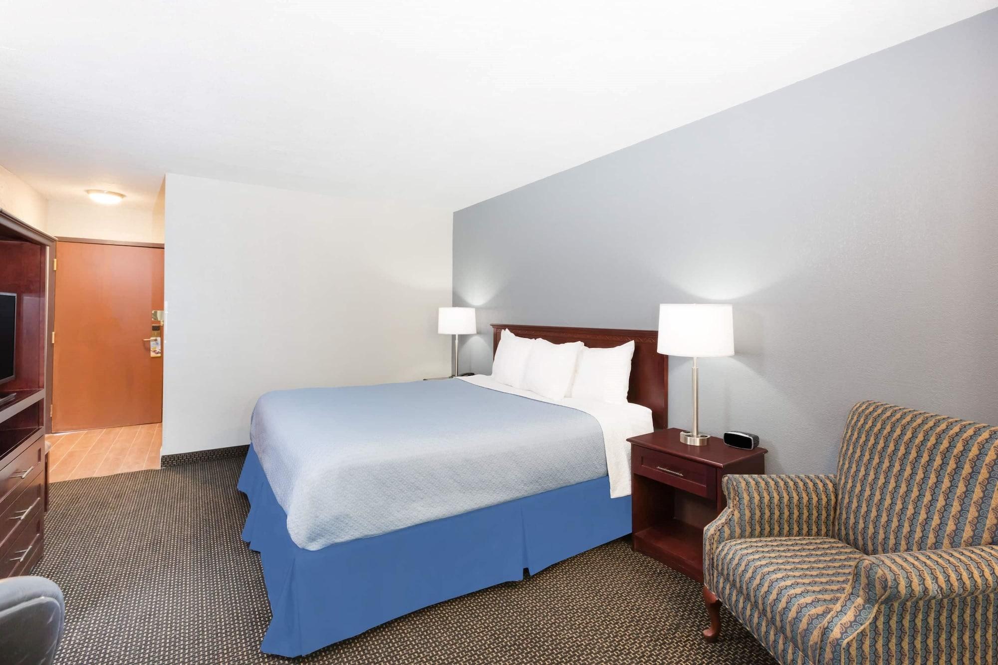 Days Inn By Wyndham West Des Moines Buitenkant foto