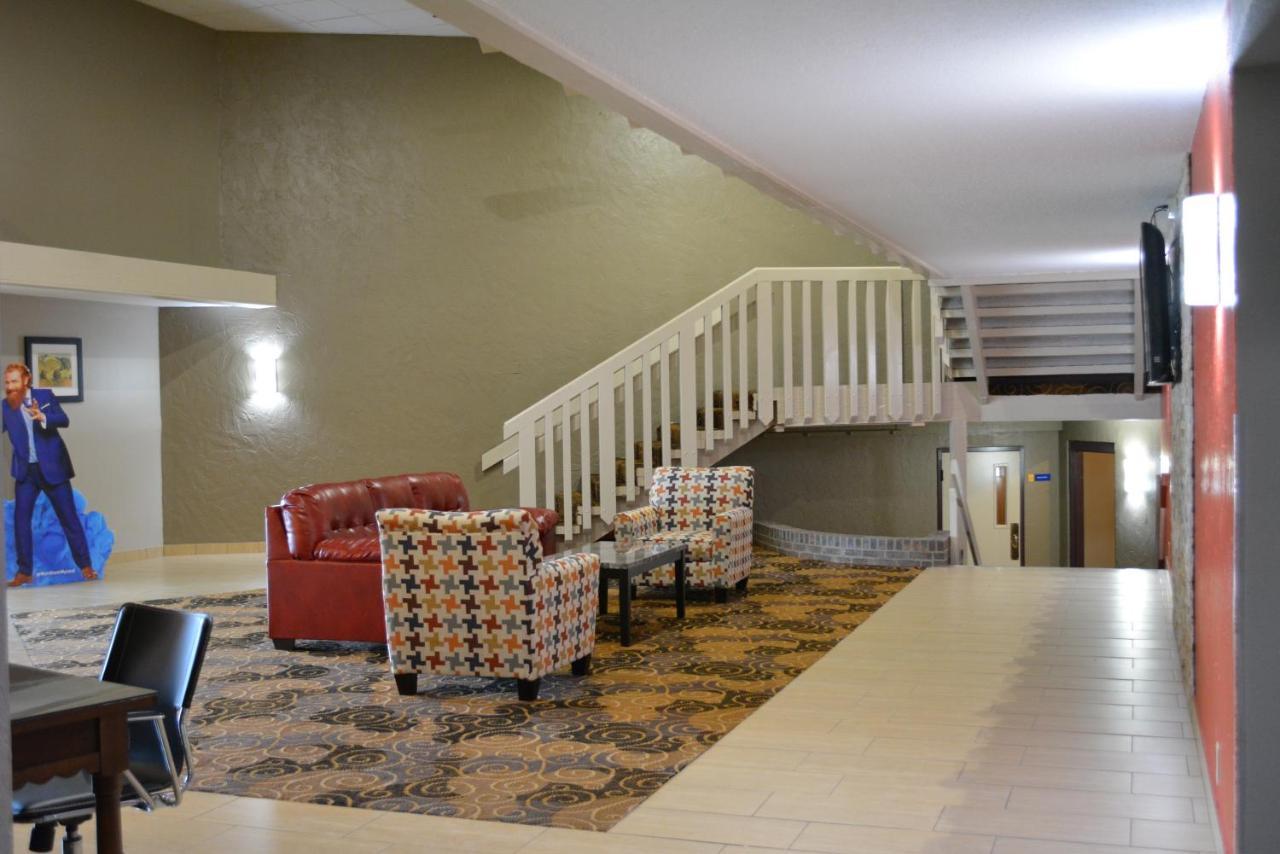 Days Inn By Wyndham West Des Moines Buitenkant foto