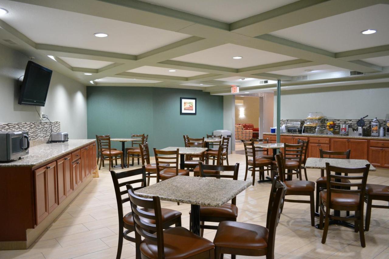 Days Inn By Wyndham West Des Moines Buitenkant foto